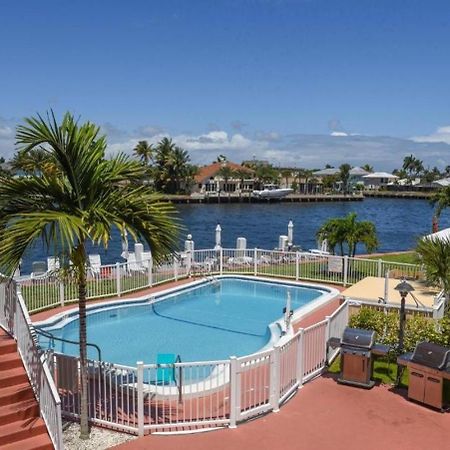 فيلا Studio Intracoastal Views! 5 Min Walk To The Beach بومبانو بيتش المظهر الخارجي الصورة
