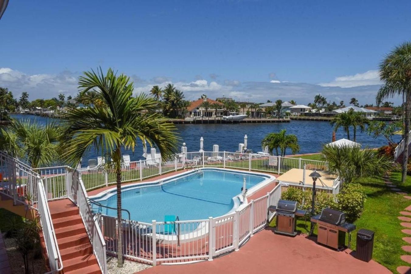 فيلا Studio Intracoastal Views! 5 Min Walk To The Beach بومبانو بيتش المظهر الخارجي الصورة
