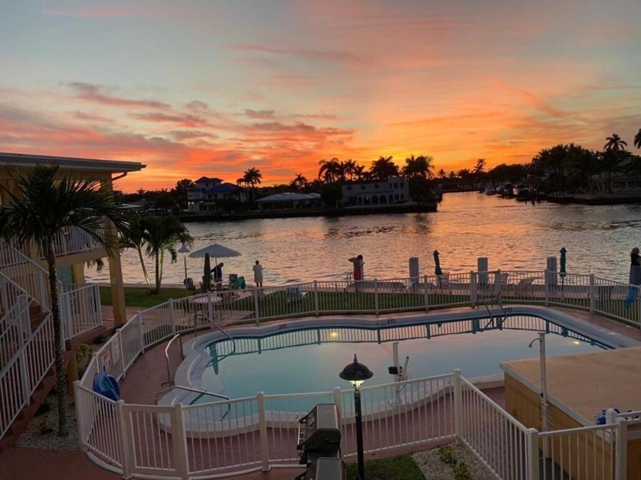 فيلا Studio Intracoastal Views! 5 Min Walk To The Beach بومبانو بيتش المظهر الخارجي الصورة
