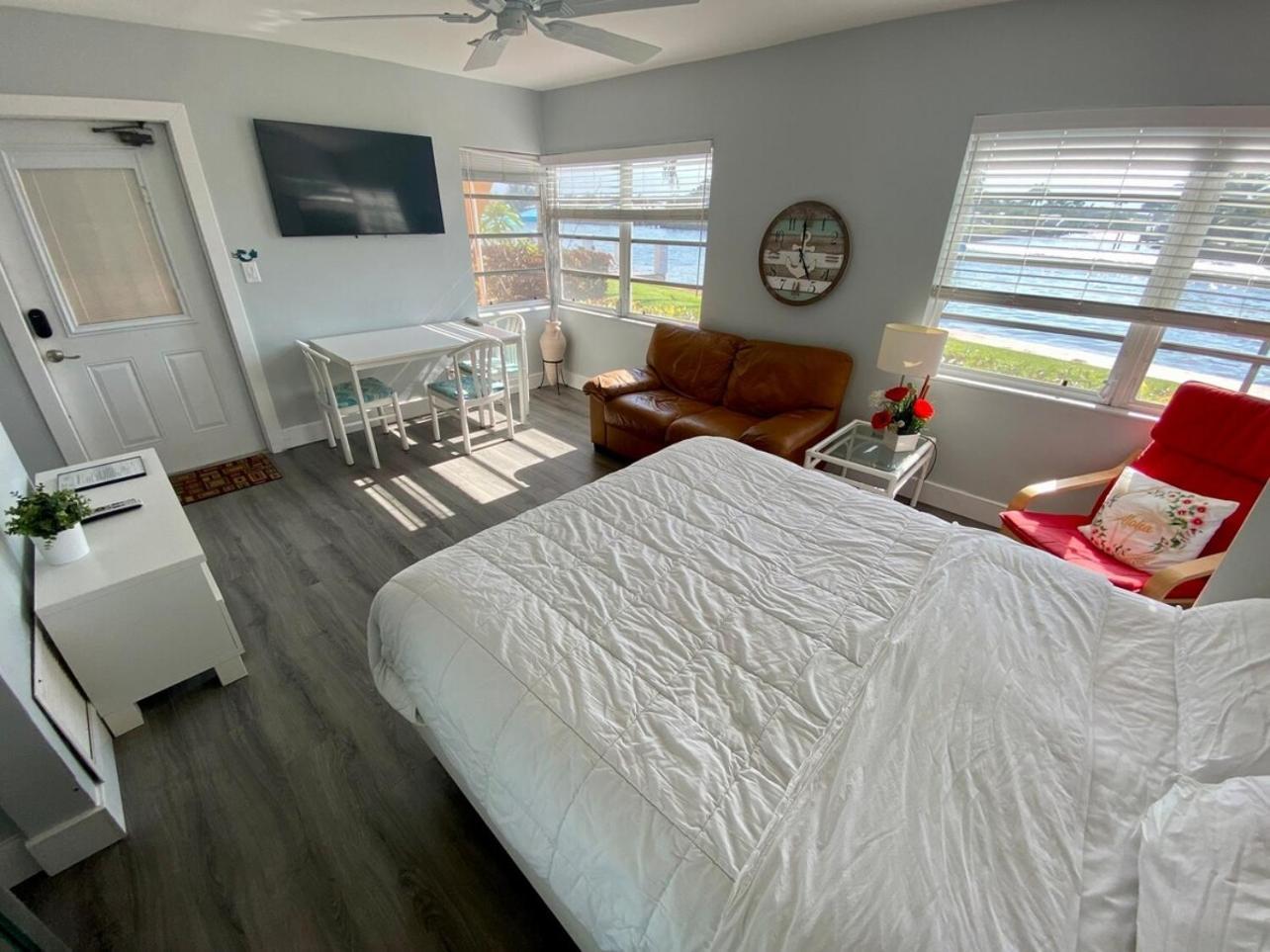 فيلا Studio Intracoastal Views! 5 Min Walk To The Beach بومبانو بيتش المظهر الخارجي الصورة